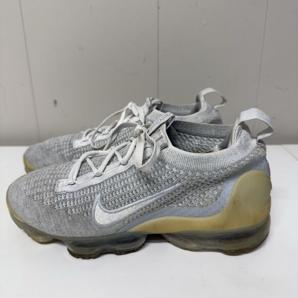 Nike Air Vapormax 2021 Flyknit White Pure Platinum DC4112-100 Women 8.5 GUC - Picture 2 of 10